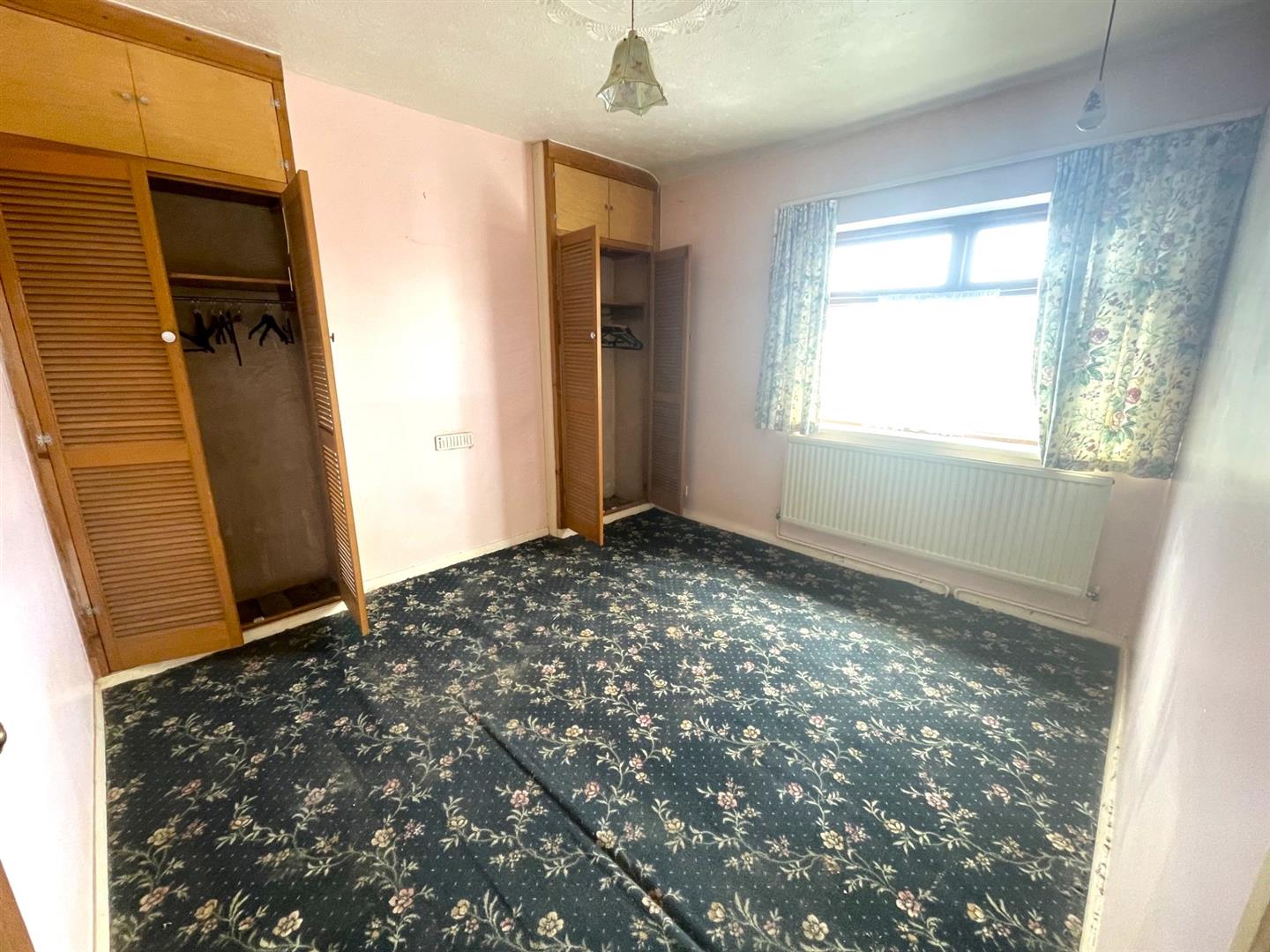 Bryngwastad Road, Gorseinon, Swansea, SA4 4XG